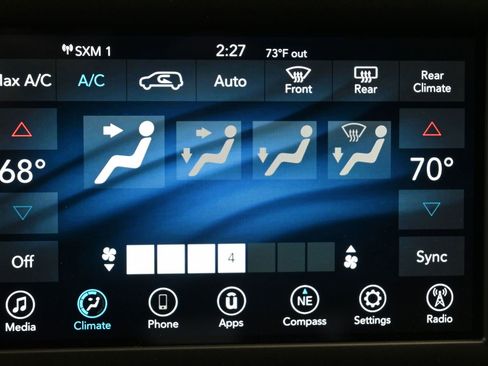Used 2020 Chrysler Pacifica Touring w/ S Appearance Package FWD image 19