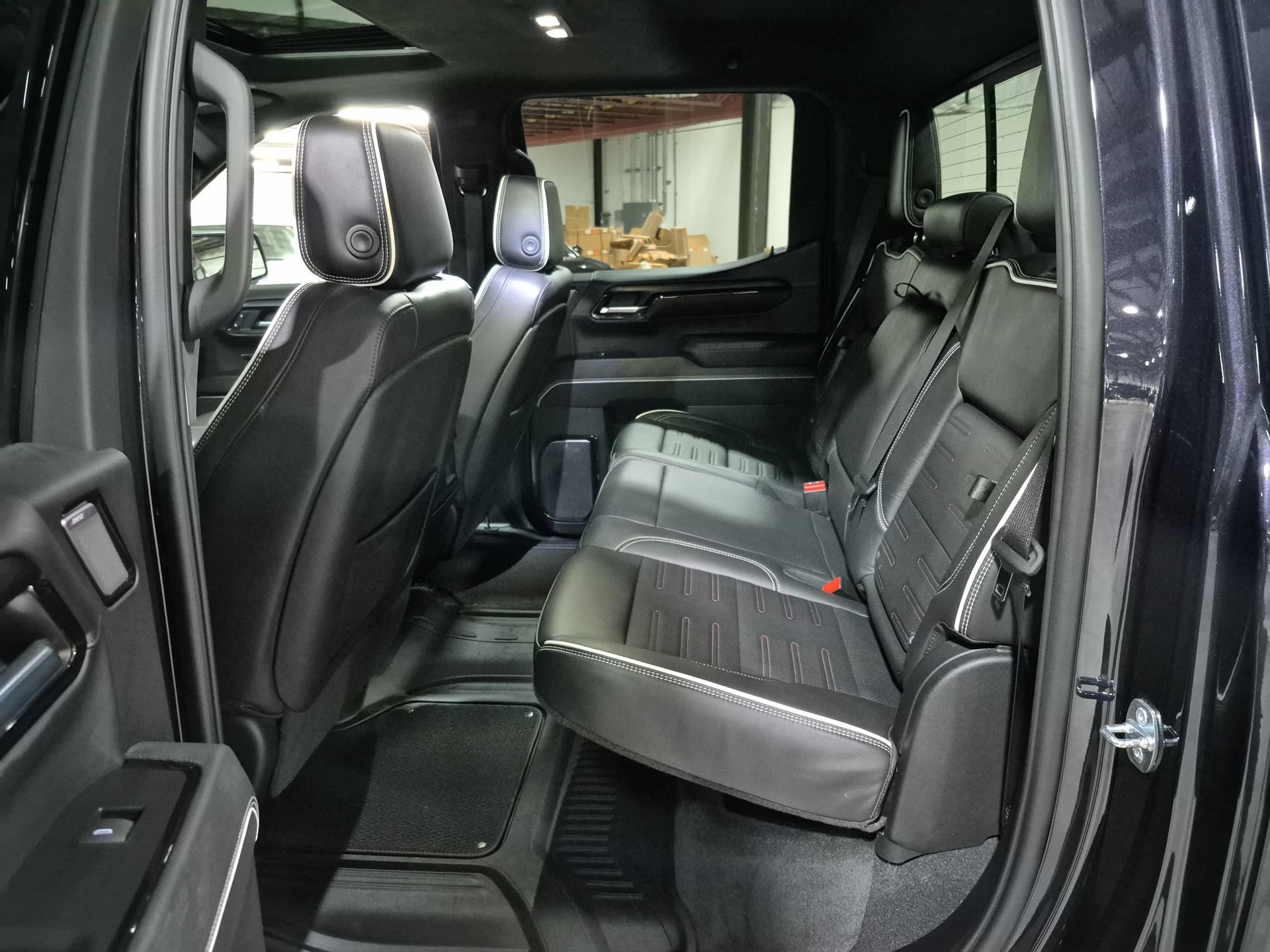 Used 2023 GMC Sierra 1500 AT4X AWD/4WD image 28