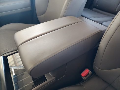 Used 2021 Lexus GX 460 Premium w/ Premium Package AWD/4WD image 56