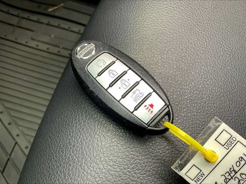 Used 2020 Nissan Altima 2.5 SR FWD image 14