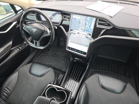 Used 2016 Tesla Model S 70 image 18