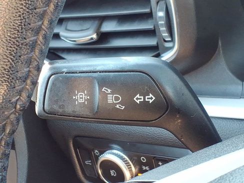 Certified 2023 Ford Explorer XLT w/ Equipment Group 202A AWD/4WD image 24