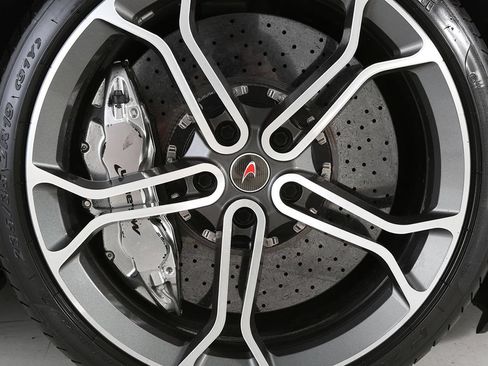 Used 2014 McLaren MP4-12C Spider RWD image 6