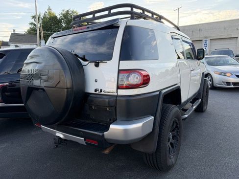 Used 2013 Toyota FJ Cruiser 4WD w/ Upgrade Pkg image 5