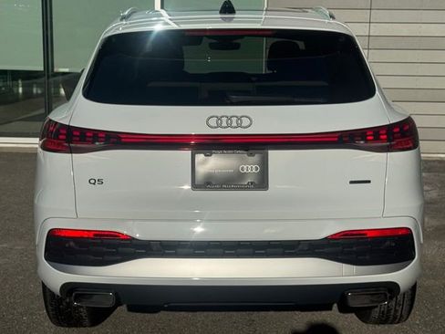 Certified 2025 Audi Q5 Premium image 4