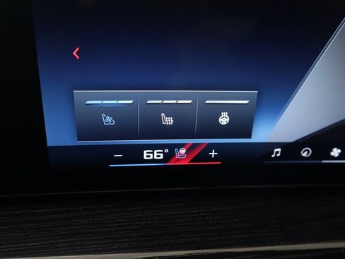 New 2025 BMW X7 M60i AWD/4WD image 8