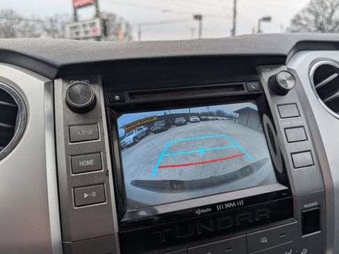 Used 2016 Toyota Tundra SR5 w/ SR5 Upgrade Package image 19