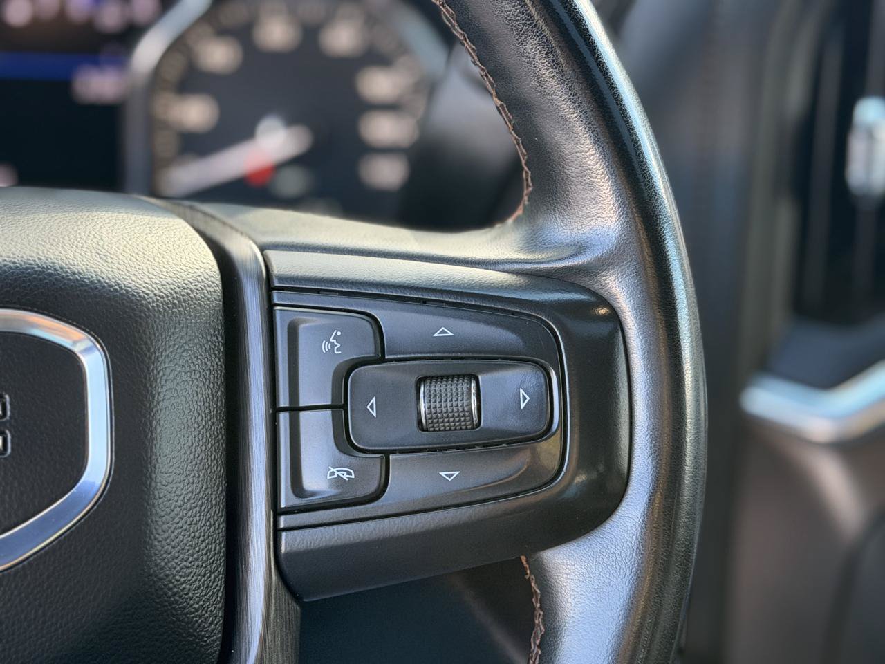 Used 2023 GMC Sierra 2500 AT4 w/ AT4 Premium Plus Package AWD/4WD image 29