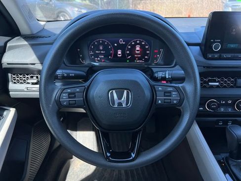 Used 2024 Honda Accord EX image 22