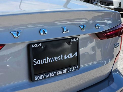 Used 2024 Volvo S60 B5 Core FWD image 12