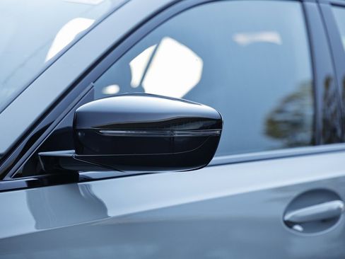 New 2026 BMW 330i Sedan w/ M Sport Package image 11