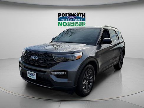 Used 2022 Ford Explorer XLT w/ Equipment Group 202A AWD/4WD image 16