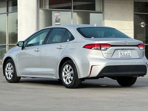 Used 2024 Toyota Corolla LE image 4