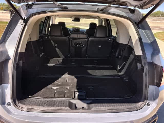 Certified 2025 Honda Pilot Touring image 20