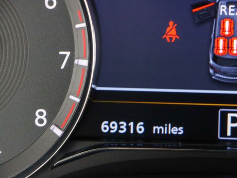 Used 2023 INFINITI QX80 Luxe w/ Cargo Package image 17