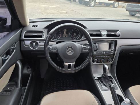 Used 2015 Volkswagen Passat 1.8T SE image 5