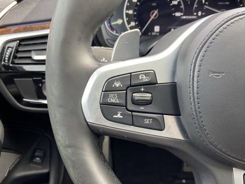 Used 2018 BMW M550i xDrive image 16