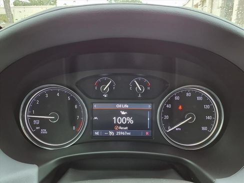 Used 2024 Buick Enclave Essence FWD image 28