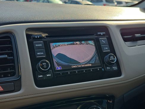 Used 2022 Honda HR-V LX image 22