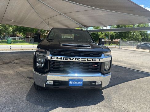 Used 2023 Chevrolet Silverado 2500 LT w/ Convenience Package AWD/4WD image 2