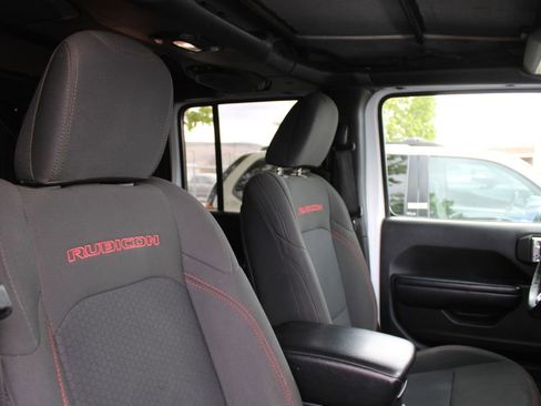 Used 2018 Jeep Wrangler Unlimited Rubicon AWD/4WD image 19