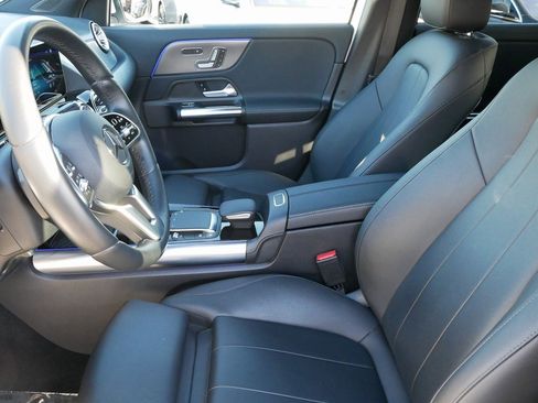 Used 2021 Mercedes-Benz GLA 250 4MATIC image 28