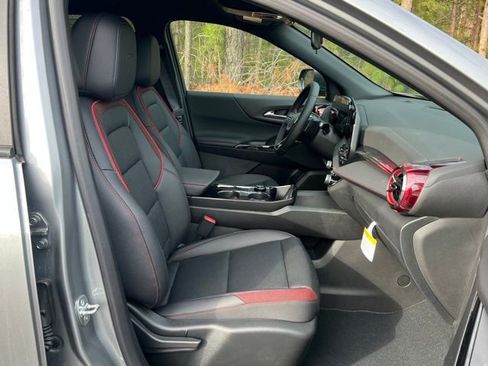 New 2025 Chevrolet Equinox RS image 11