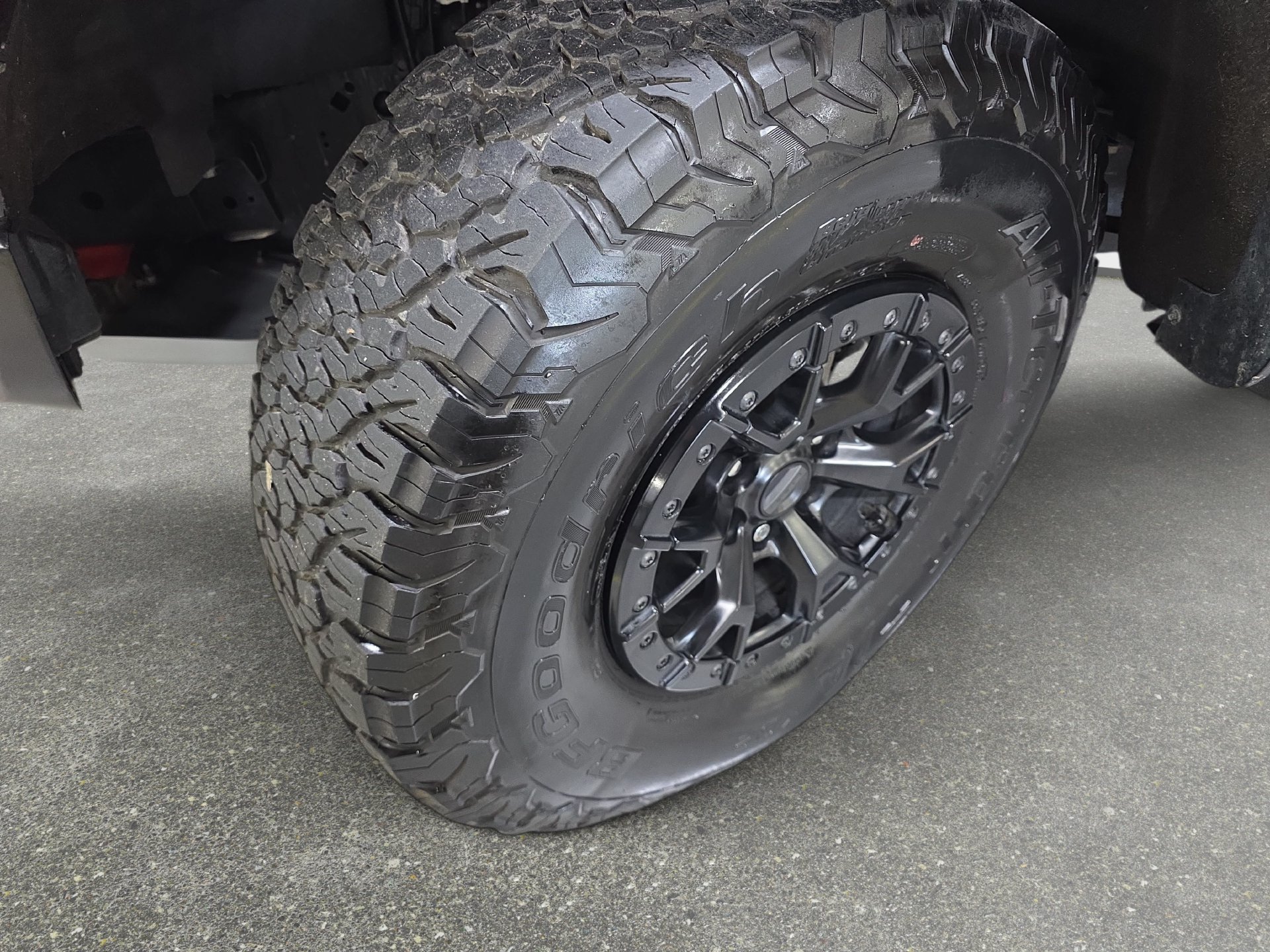 Used 2023 Ford F150 Raptor w/ Equipment Group 802A Raptor R AWD/4WD image 30