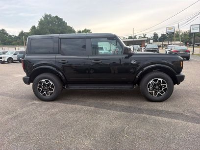 New 2026 Ford Bronco Outer Banks