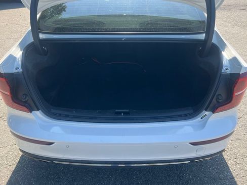 Used 2022 Volvo S60 B5 Inscription w/ Advanced Package FWD image 16