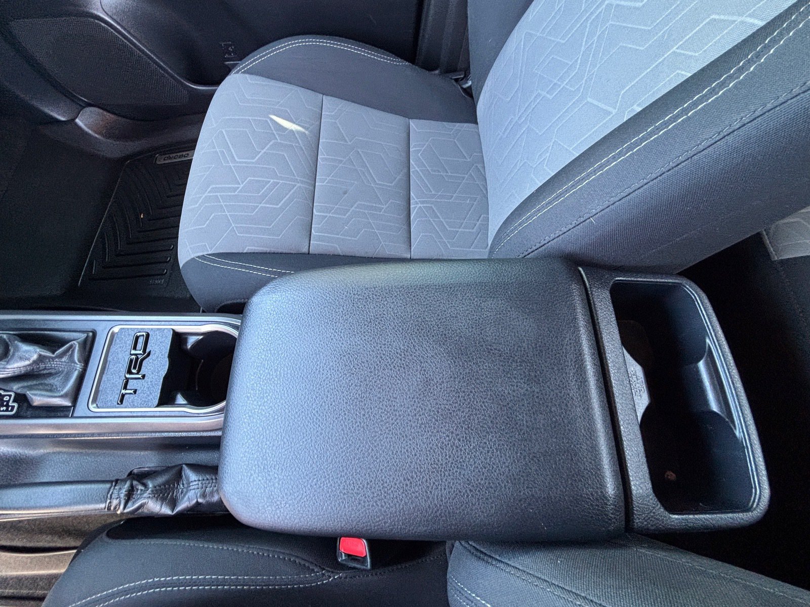Used 2020 Toyota Tacoma TRD Sport w/ Technology Package RWD image 17