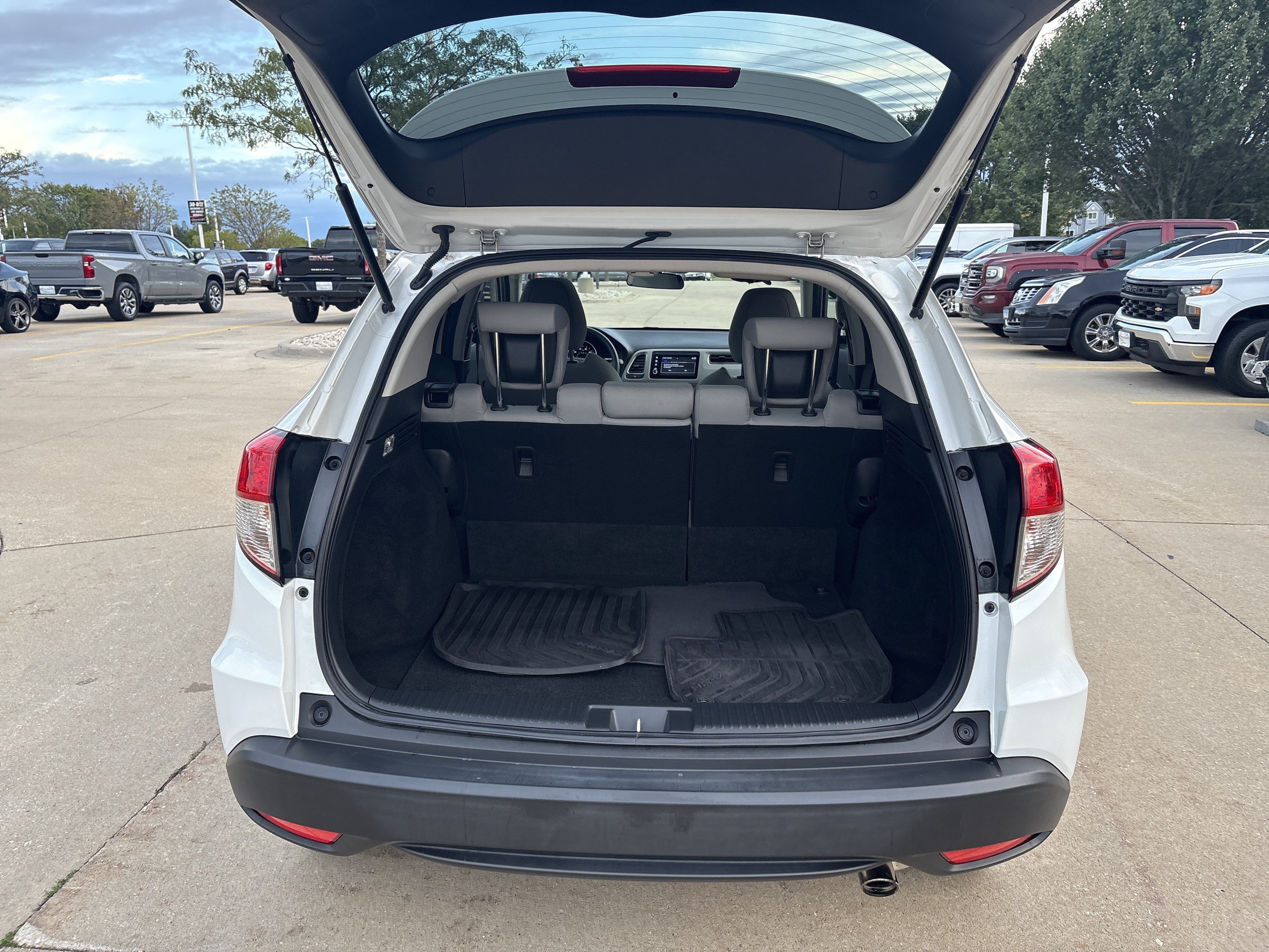 Used 2022 Honda HR-V EX image 13