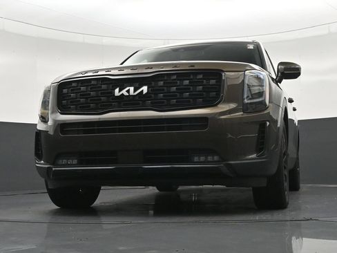 Used 2022 Kia Telluride SX w/ Nightfall Edition Package AWD/4WD image 31