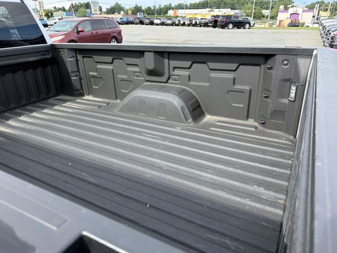 Used 2025 GMC Sierra 1500 Pro w/ Pro Value Package AWD/4WD image 8