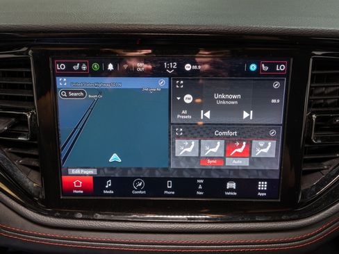 Used 2024 Dodge Durango GT image 18