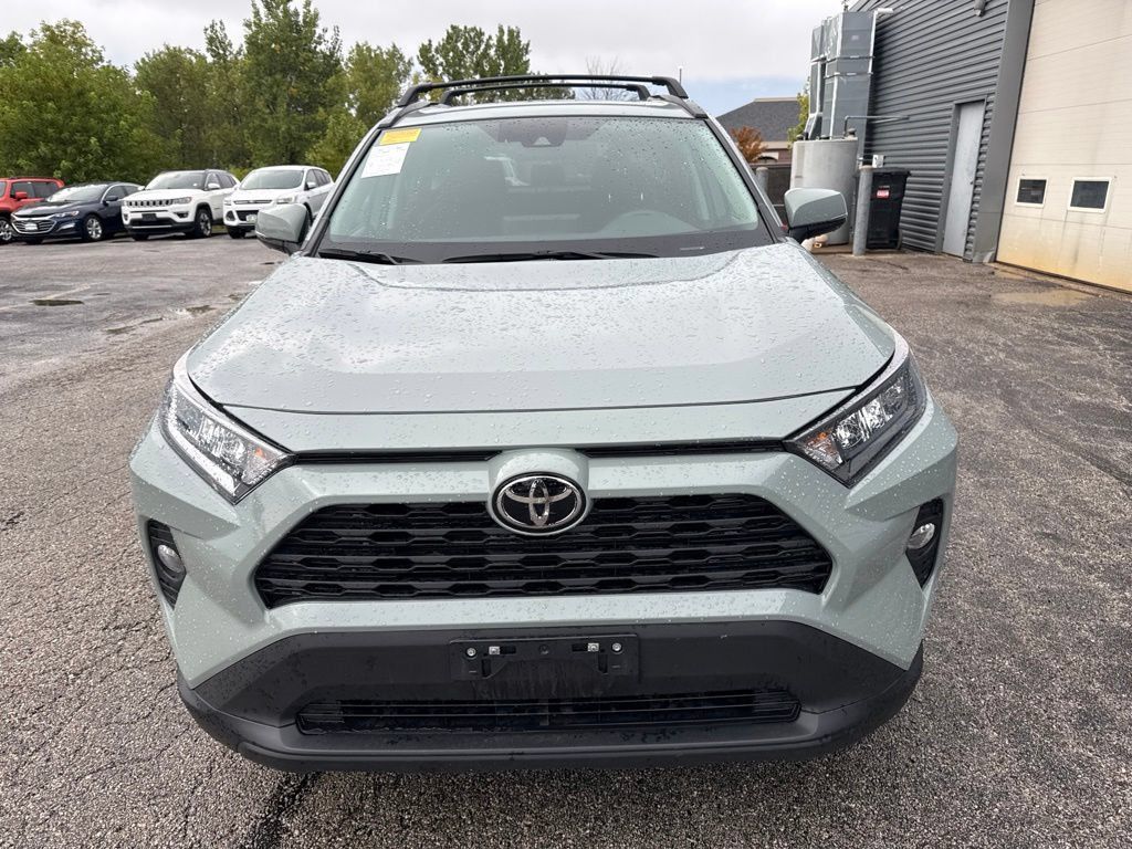 Used 2021 Toyota RAV4 XLE w/ Convenience Package AWD/4WD image 2