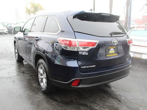 Used 2015 Toyota Highlander XLE image 5