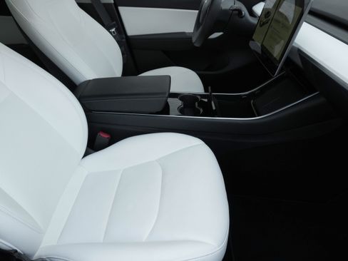 Used 2020 Tesla Model Y Long Range AWD/4WD image 13