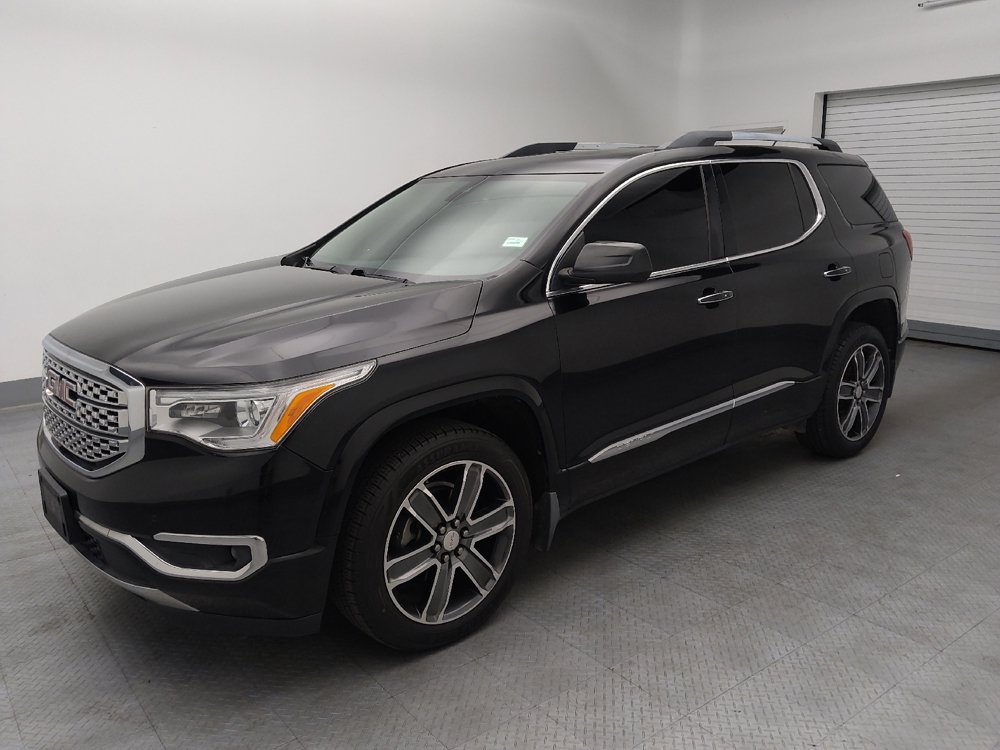 Used 2018 GMC Acadia Denali w/ Technology Package AWD/4WD image 2