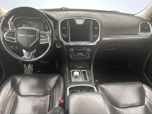 Used 2019 Chrysler 300 Limited image 15