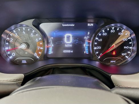 Used 2025 Jeep Compass Limited image 19