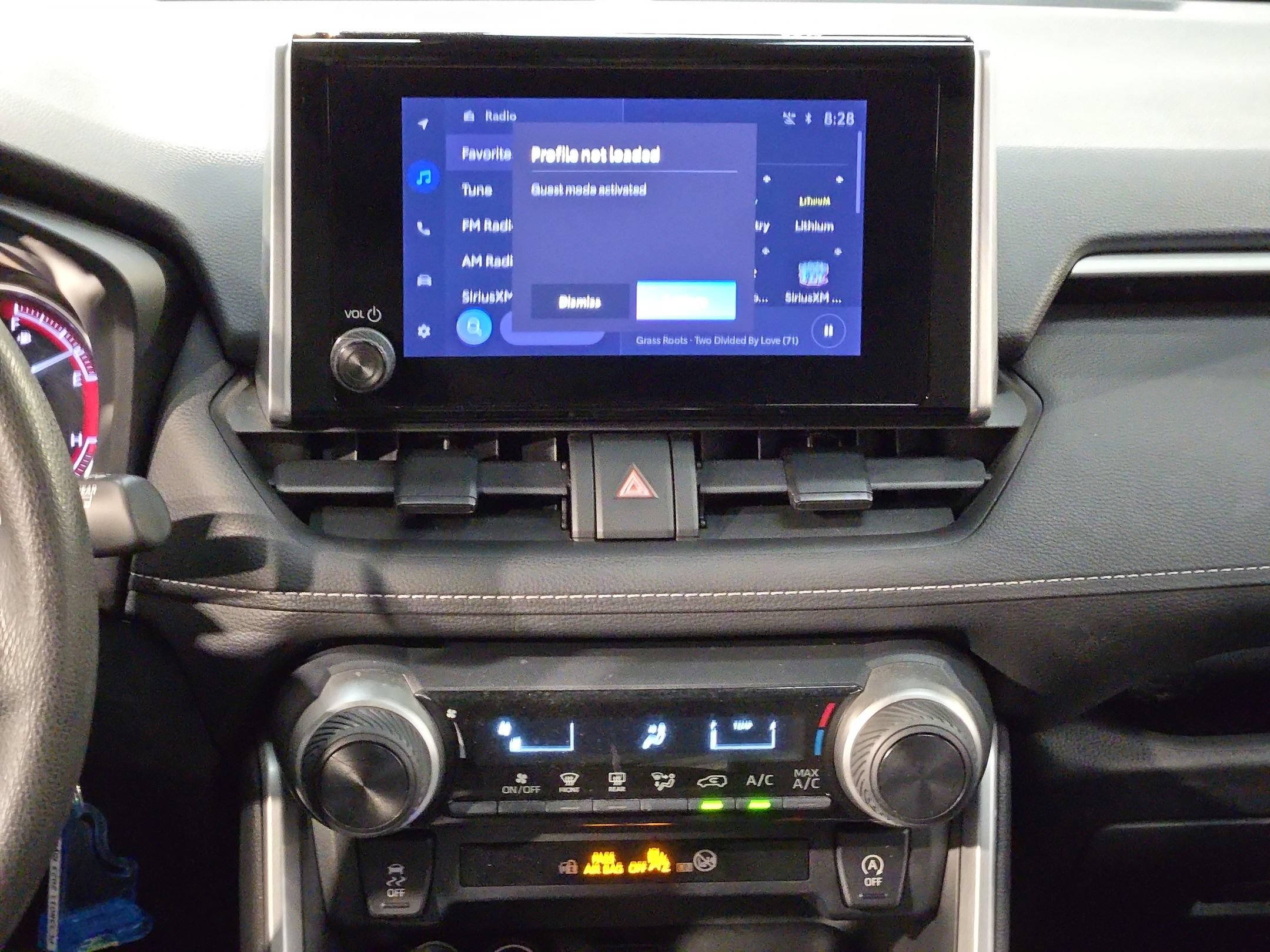 Used 2023 Toyota RAV4 LE AWD/4WD image 16