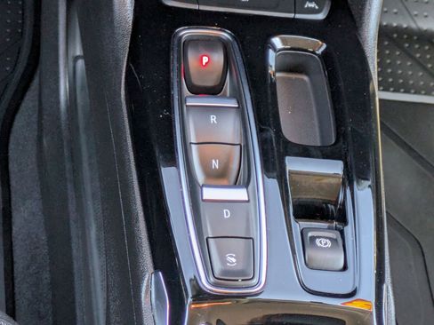 Used 2023 Chevrolet Bolt EUV LT w/ Convenience Package image 20