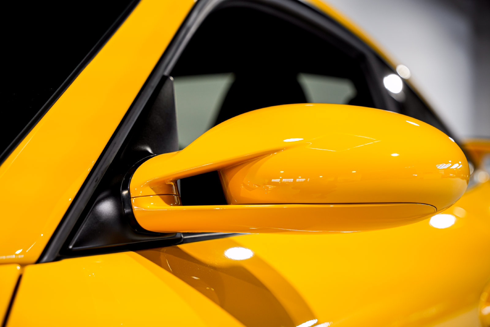 Used 2008 Porsche 911 GT2 RWD image 25