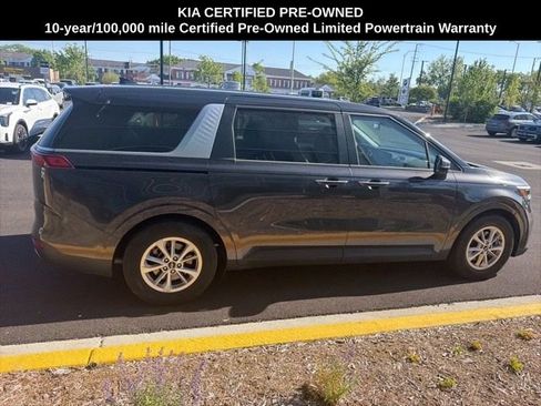 Used 2024 Kia Carnival LX FWD image 18