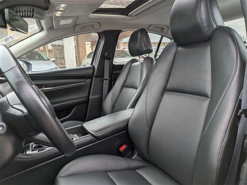 Used 2025 MAZDA MAZDA3 s image 25