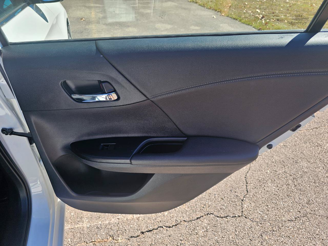 Used 2013 Honda Accord Sport image 18