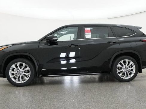 New 2026 Toyota Highlander Limited image 61