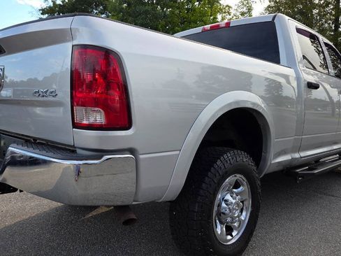 Used 2013 RAM 2500 Tradesman w/ Chrome Appearance Group AWD/4WD image 14