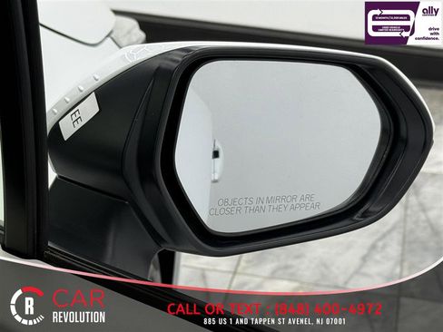 Used 2023 Toyota Corolla LE FWD image 35